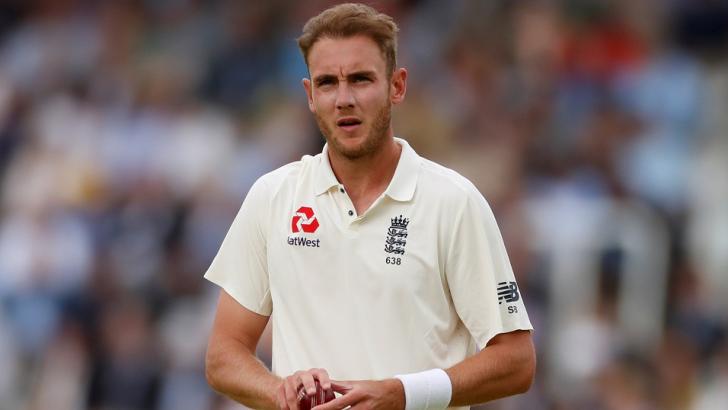 Stuart Broad playing cricket for England